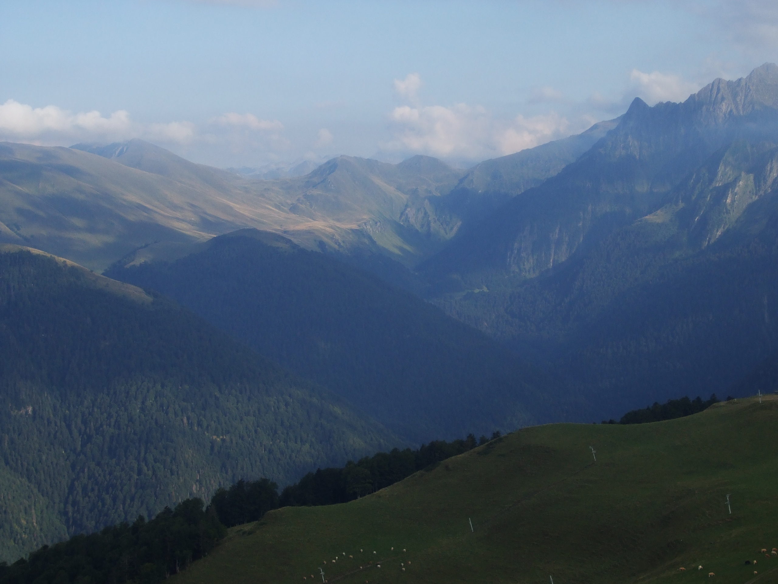 superbagnéres a la vall de la pique, vespre