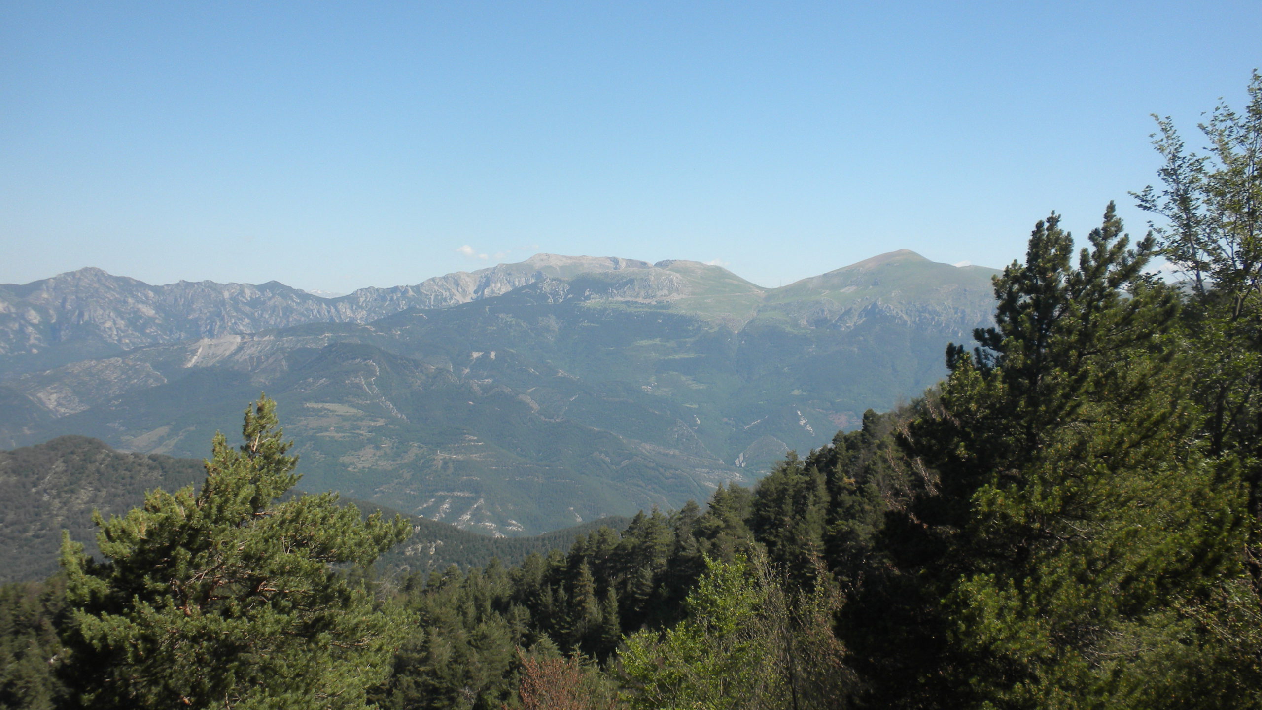 el serrat negre del catllaràs a la tossa d'alp