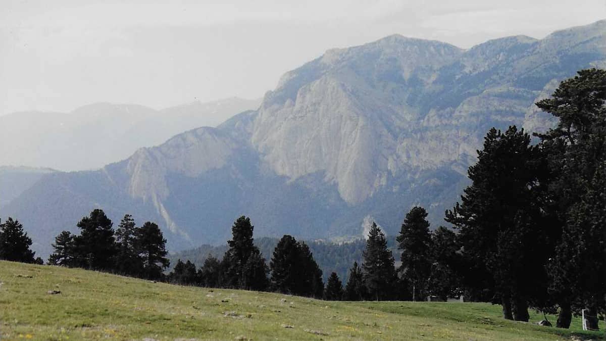 Serra d'Ensija, la Gallina Pelada